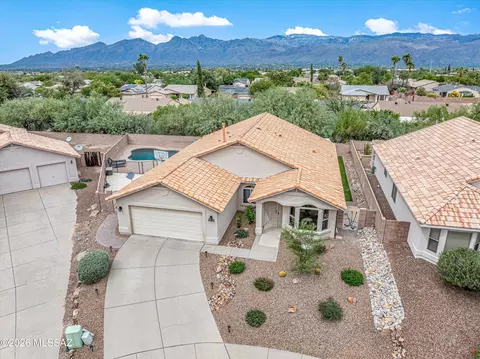 View/Area - 10226 E Buffaloberry Loop, Tucson, AZ 85748 photo 3 of 4