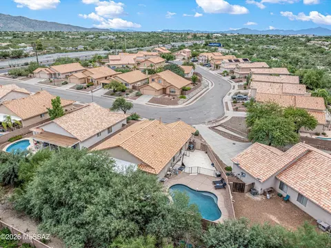 View/Area - 10226 E Buffaloberry Loop, Tucson, AZ 85748 photo 4 of 4