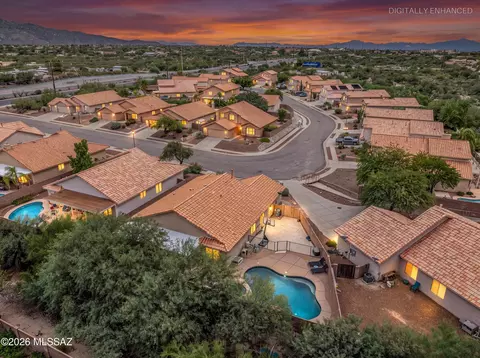 View/Area - 10226 E Buffaloberry Loop, Tucson, AZ 85748 photo 2 of 4
