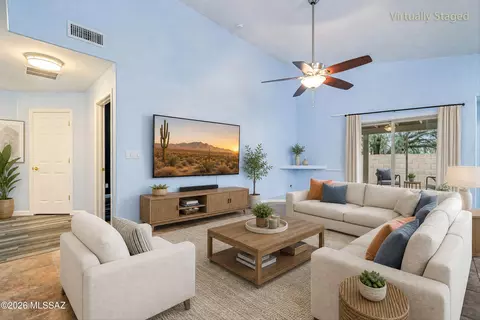 Living - 10226 E Buffaloberry Loop, Tucson, AZ 85748 photo 5 of 6
