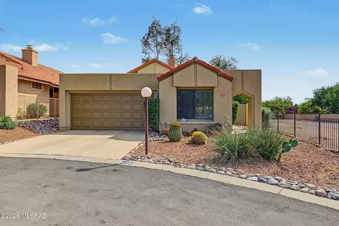 200 E Ridgeland St, Tucson, AZ 85737