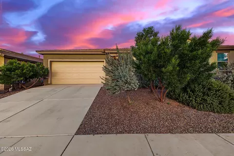 7849 S Sugarbend Dr, Tucson, AZ 85757