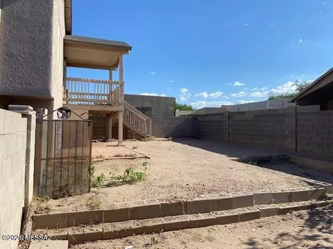 Exterior - 5444 S Wembly Rd, Tucson, AZ 85746 photo 3 of 3