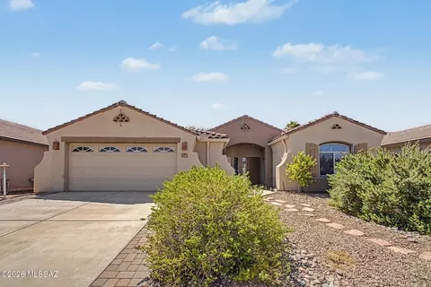 7485 W Victory Ct, Tucson, AZ 85743