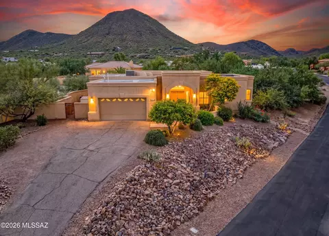 1030 N Circulo Zagala, Tucson, AZ 85745