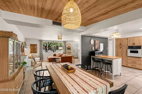 5151 E Hawthorne Pl, Tucson, AZ 85711