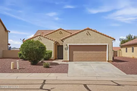 34604 S Bronco Dr, Red Rock, AZ 85145