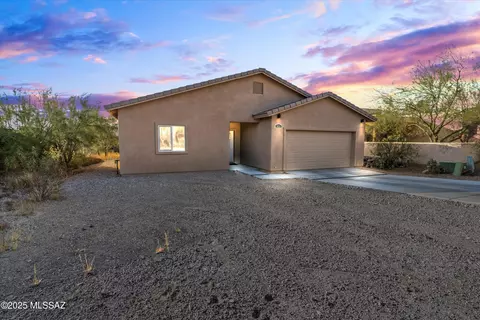 5631 W Lone Star Dr, Tucson, AZ 85713