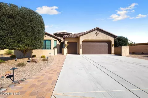 2621 E Josephine View Dr, Green Valley, AZ 85614