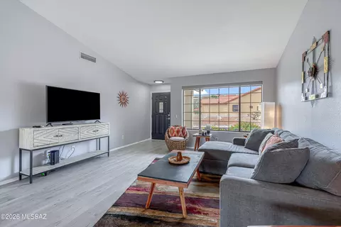 Living - 36161 S Wind Crest Dr, Tucson, AZ 85739 photo 3 of 3