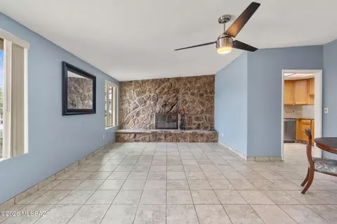 Living - 9209 E 39th St, Tucson, AZ 85730 photo 1 of 2