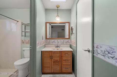 Bath - 9209 E 39th St, Tucson, AZ 85730 photo 1 of 3