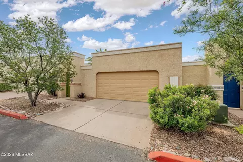 7530 E Shore Dr, Tucson, AZ 85715