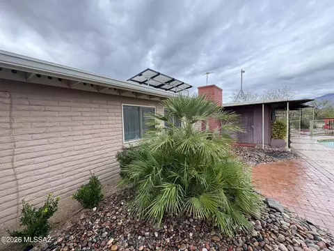 Exterior - 9282 E Indio Pl, Tucson, AZ 85749 photo 5 of 17