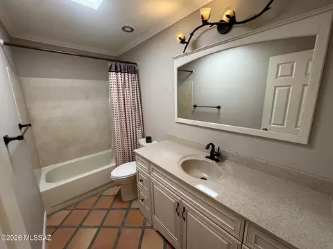 Bath - 9282 E Indio Pl, Tucson, AZ 85749 photo 4 of 4