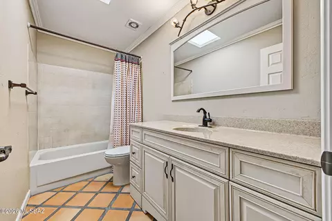 Bath - 9282 E Indio Pl, Tucson, AZ 85749 photo 2 of 2