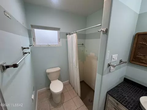 Bath - 9282 E Indio Pl, Tucson, AZ 85749 photo 1 of 4