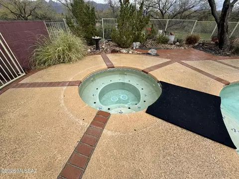 Exterior - 9282 E Indio Pl, Tucson, AZ 85749 photo 4 of 17