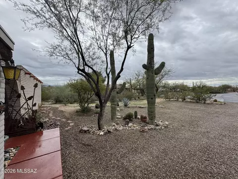 Exterior - 9282 E Indio Pl, Tucson, AZ 85749 photo 16 of 17