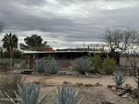Exterior - 9282 E Indio Pl, Tucson, AZ 85749 photo 13 of 17