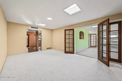Living - 9282 E Indio Pl, Tucson, AZ 85749 photo 5 of 6