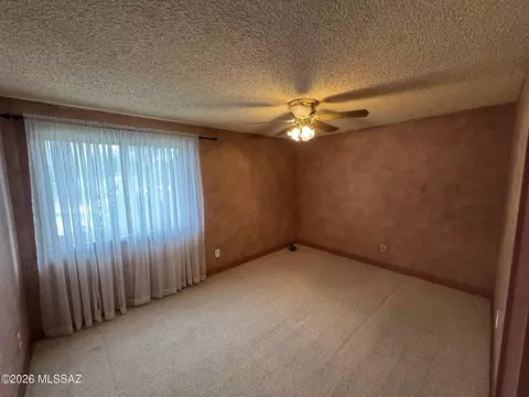 Bedroom - 9282 E Indio Pl, Tucson, AZ 85749 photo 4 of 5