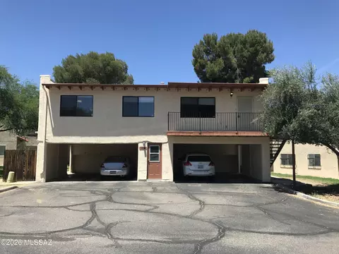 6672 E Calle La Paz #D, Tucson, AZ 85715