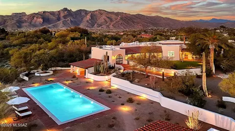 5055 N Calle La Vela, Tucson, AZ 85718
