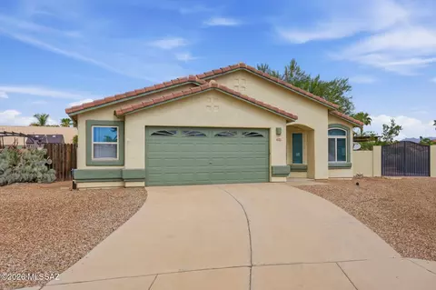 7048 W Kamelik Pl, Tucson, AZ 85743