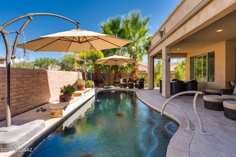 528 N Hale Dr, Green Valley, AZ 85614