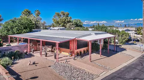 208 W Palma Dr, Green Valley, AZ 85614