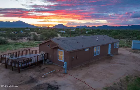 11235 S Alyce Ave, Tucson, AZ 85736