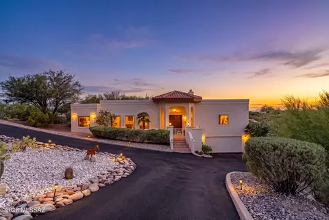 3851 N Va De La Luna, Tucson, AZ 85749