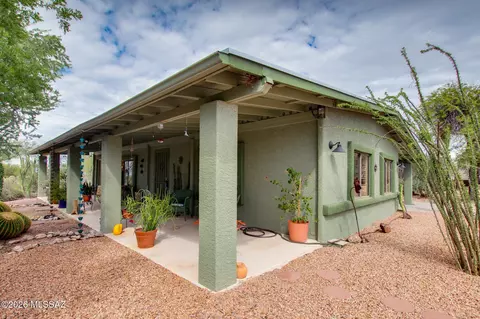 11163 N Sandra Rd, Tucson, AZ 85742