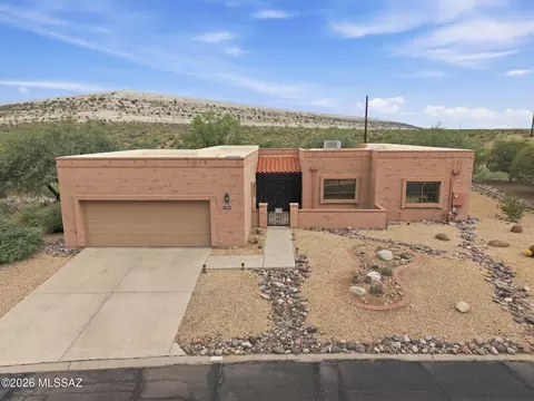1830 W Camino Urbano, Green Valley, AZ 85622