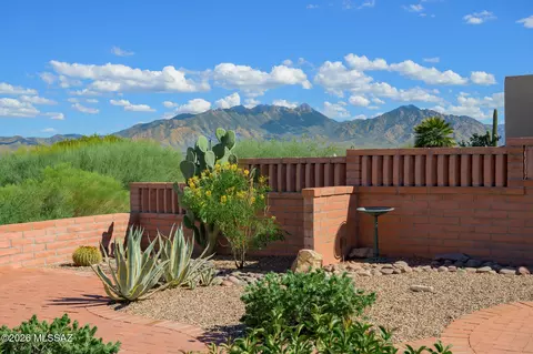2287 S Cliff Dr, Green Valley, AZ 85614