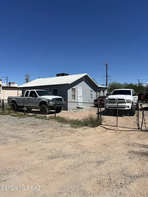 4957 S 12th Ave, Tucson, AZ 85706