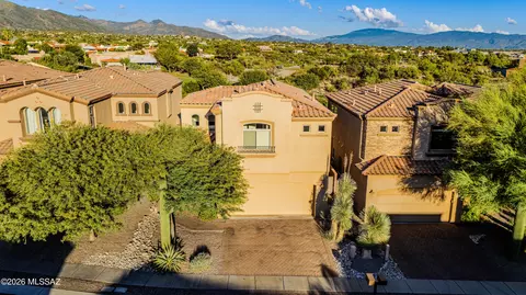 5790 N Loft Ln, Tucson, AZ 85718