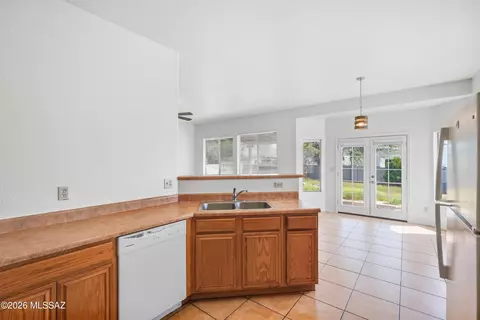Kitchen - 5497 S Wembly Rd, Tucson, AZ 85746 photo 2 of 2