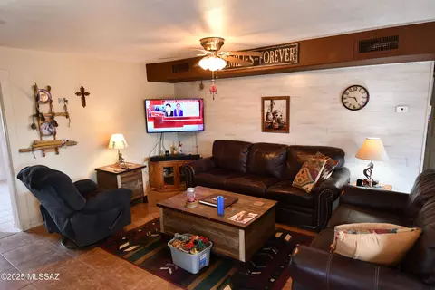 Living - 653 E Border Rd, Bisbee, AZ 85603 photo 1 of 1