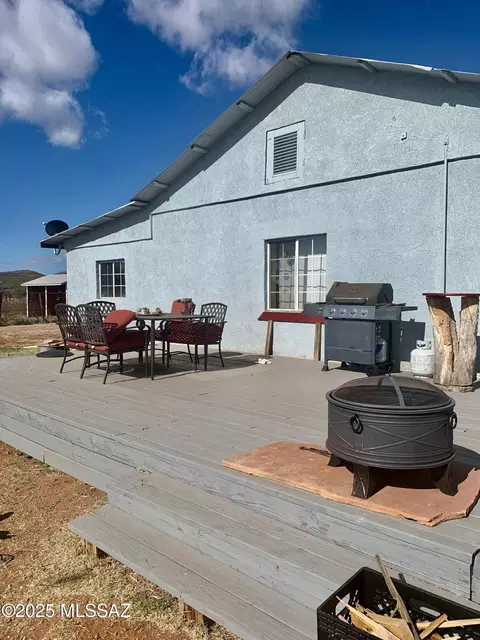 Exterior - 653 E Border Rd, Bisbee, AZ 85603 photo 5 of 8