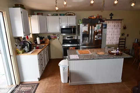 Kitchen - 653 E Border Rd, Bisbee, AZ 85603 photo 1 of 2