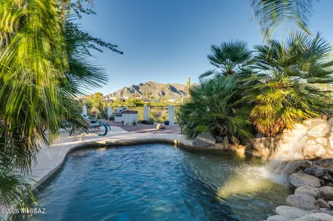 481 E Deers Rest Pl, Tucson, AZ 85704