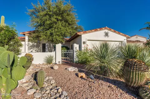 Exterior - 481 E Deers Rest Pl, Tucson, AZ 85704 photo 6 of 14