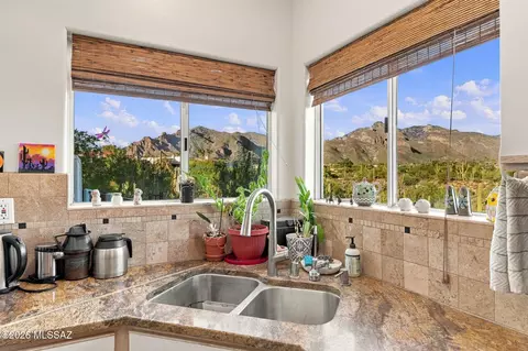 Kitchen - 481 E Deers Rest Pl, Tucson, AZ 85704 photo 6 of 9