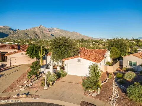 View/Area - 481 E Deers Rest Pl, Tucson, AZ 85704 photo 3 of 4