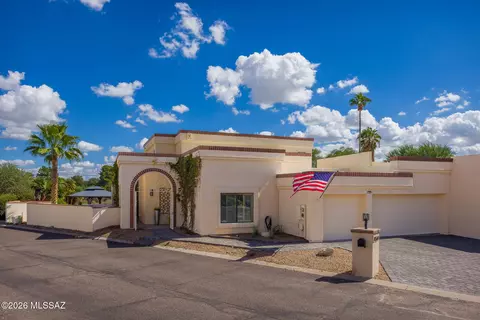 8564 N Arnold Palmer Dr, Tucson, AZ 85742