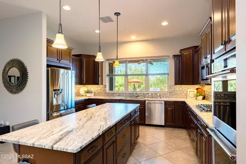 5904 W Yuma Mine Cir, Tucson, AZ 85743