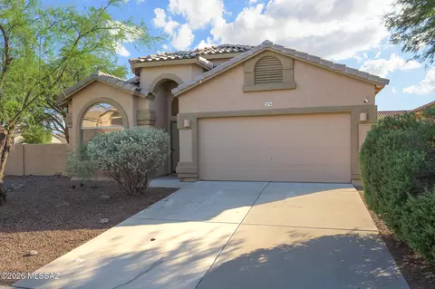 376 E Camino Del Abeto, Sahuarita, AZ 85629