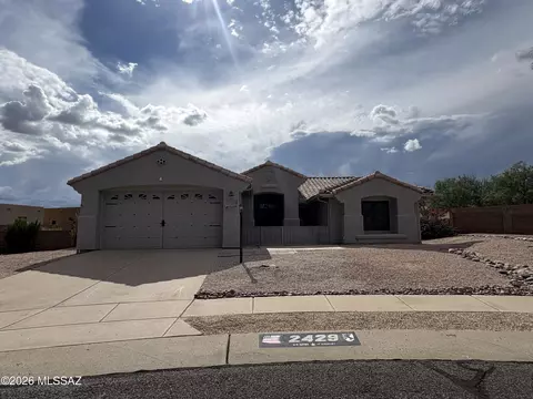 2429 N Camino Reloj, Green Valley, AZ 85614